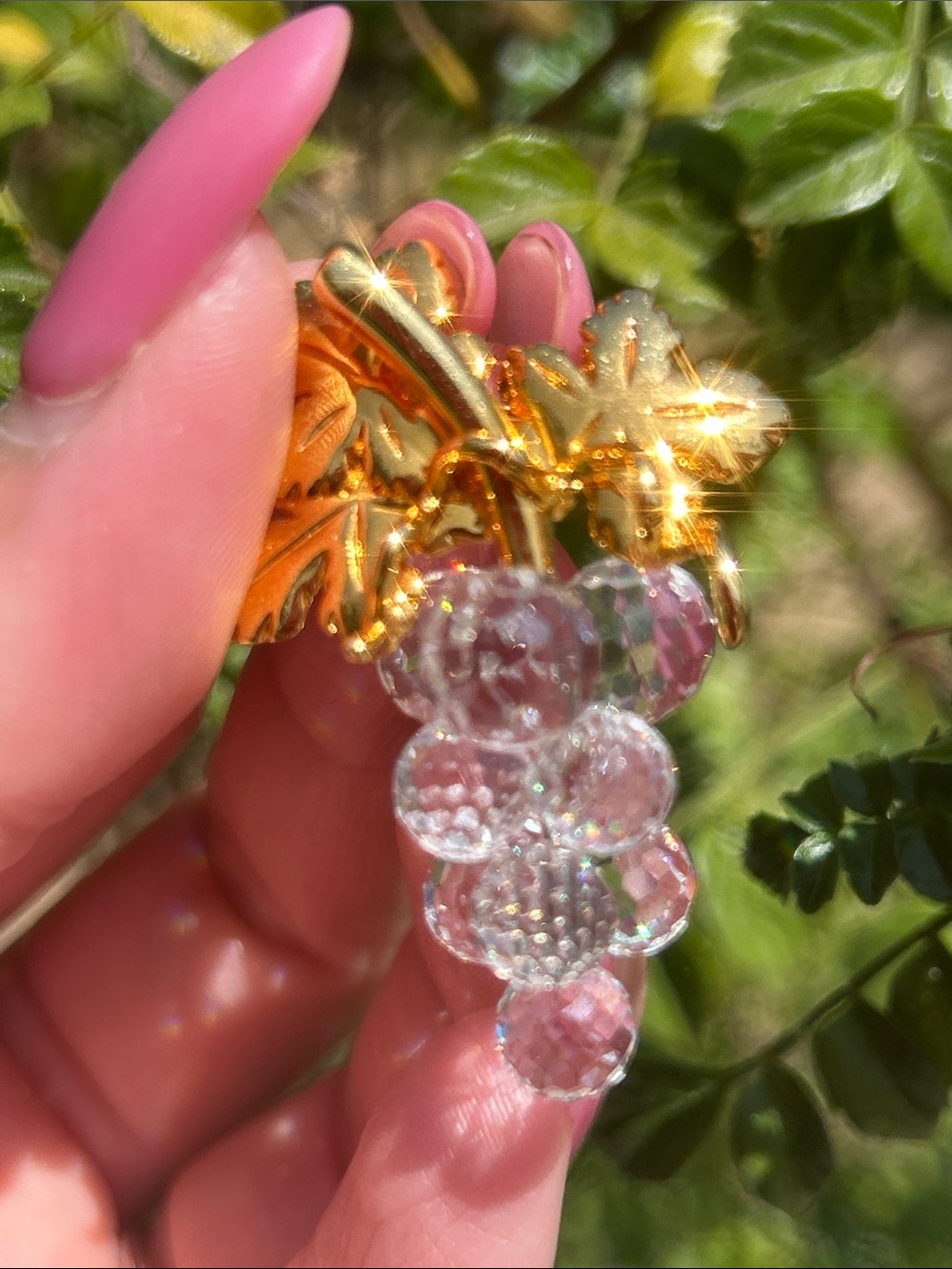 Swarovski Swan Gold Leaf & Clear Crystal Grape Pin Brooch